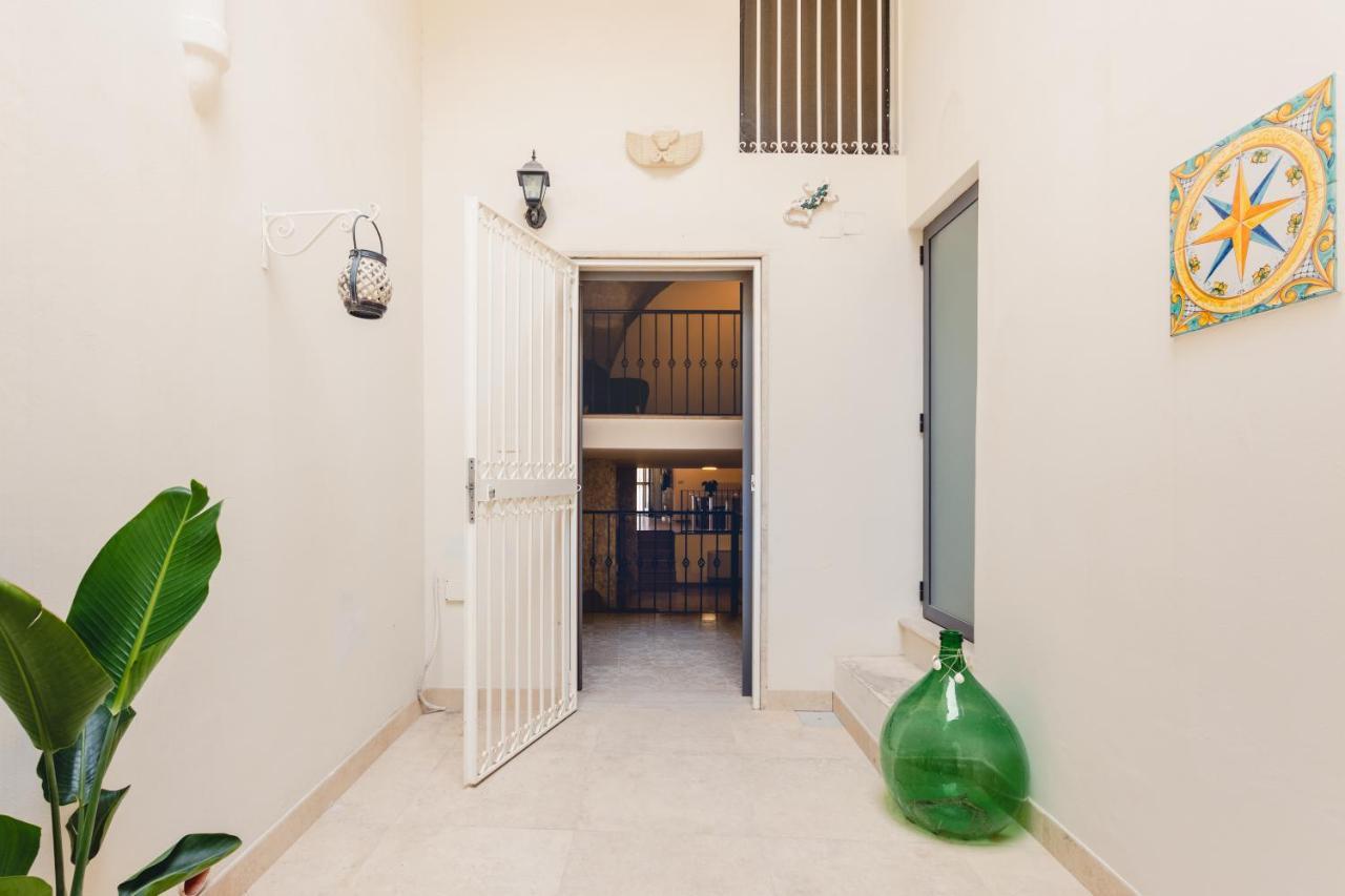 Convivo Apartment Palazzo Galateo レッチェ エクステリア 写真